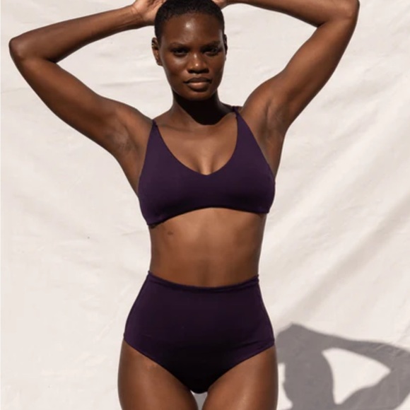 Left Of Friday Legend (deep purple) bikini. Hi tide Bottom and Sunday top - Picture 6 of 6